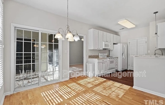 3313 KUDROW LN