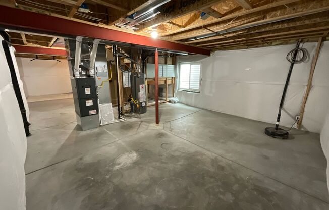 4 beds, 3 baths, $2,550