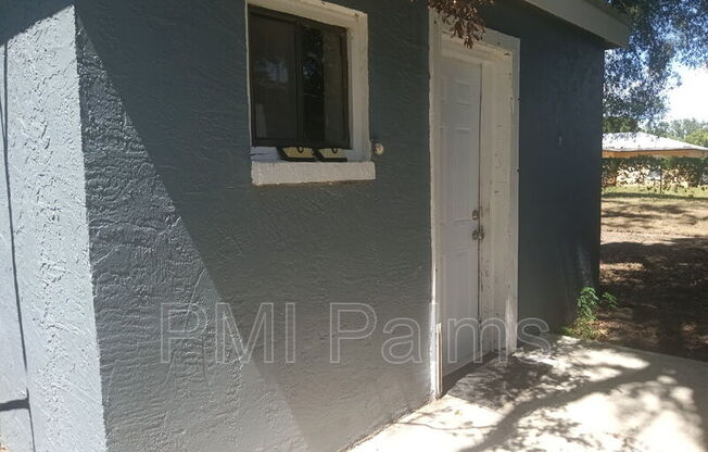 2406 S 69 ST