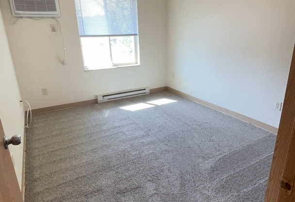 3 beds, 2 baths, 1,200 sqft, $1,425, Unit TE218X-247