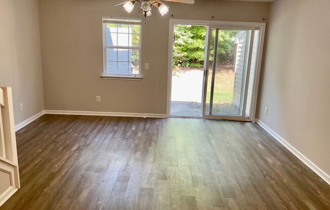 Townhome with 2 Bedrooms, 2.5 Baths