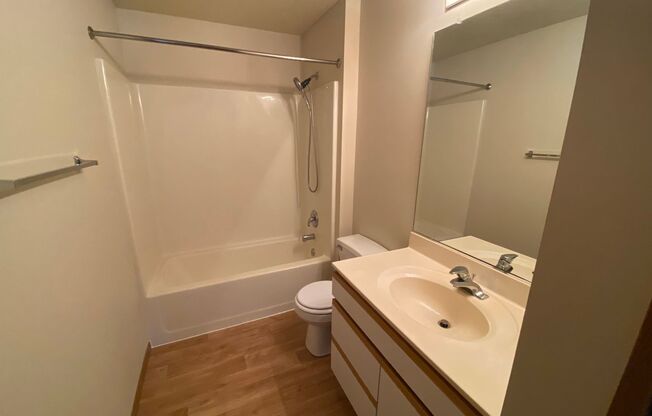 2 beds, 2 baths, 965 sqft, $1,400, Unit 104S