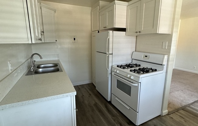 1 bed, 1 bath, $2,100