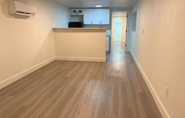 1 bed, 1 bath, 525 sqft, $1,199, Unit 30