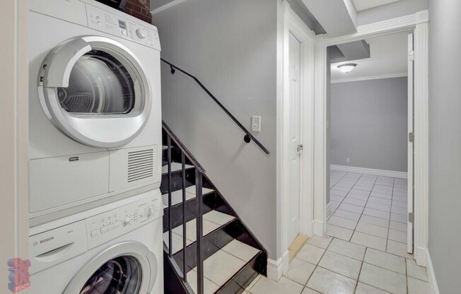 3 beds, 1.5 baths, $7,295, Unit 1C