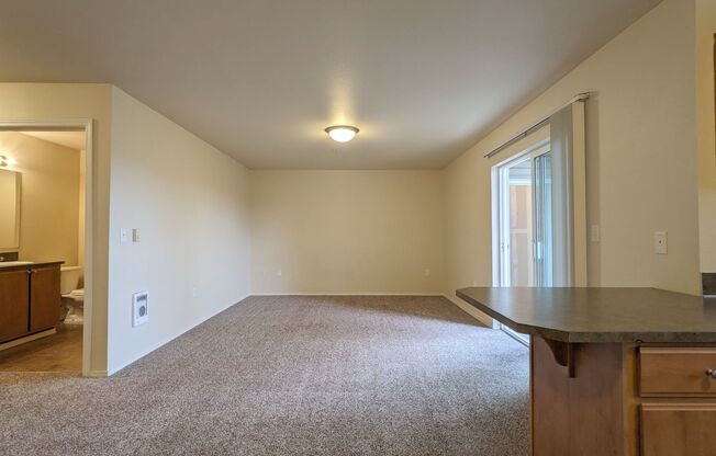 2 beds, 2 baths, 994 sqft, $1,395, Unit E106