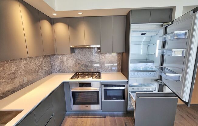 New Construction! Beautiful 1 Bed 1 Bath Condo in Denny Triangle