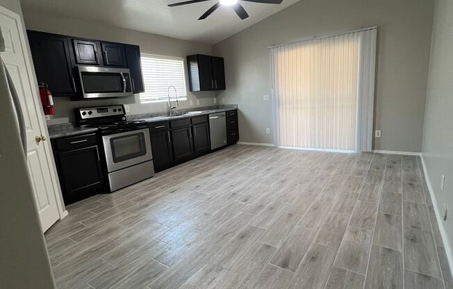 South Phoenix 4 Bed 2 Bath