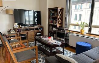 2 beds, 2 baths, 951 sqft, $5,800, Unit 8N