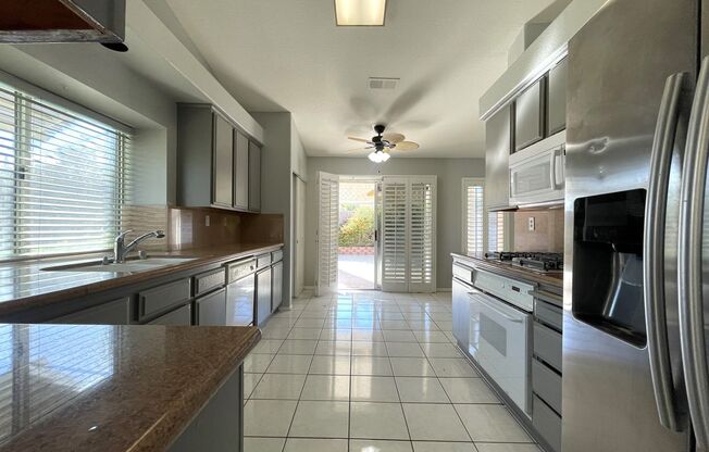 AVAILABLE NOW 4 Bed/2 Bath POOL HOME in Palm Desert!