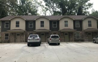 E Knollwood Cir - 1560