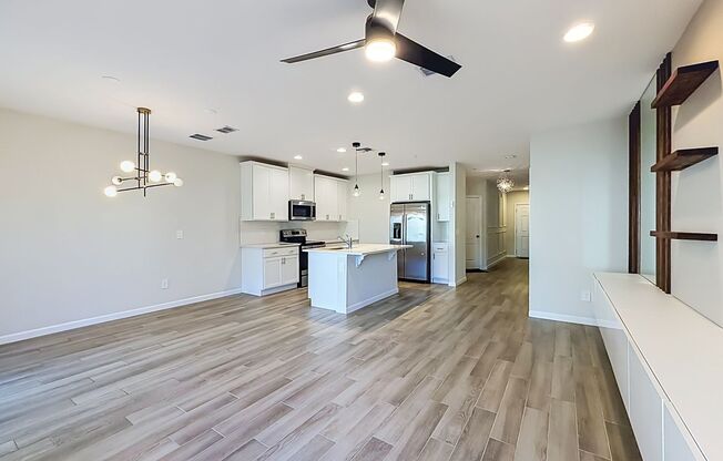 3 beds, 2.5 baths, $2,250