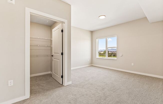 2 beds, 2 baths, 1,132 sqft, $2,000, Unit 3-300