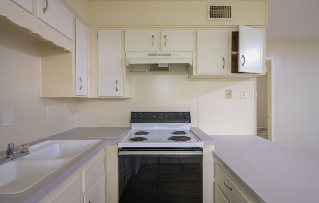 B&amp;I APARTMENTS