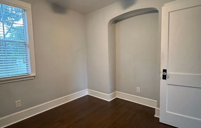 3 beds, 1 bath, $1,950