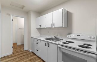 1 bed, 1 bath, 450 sqft, $1,245, Unit 21