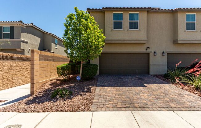 North Las Vegas upgraded townhome