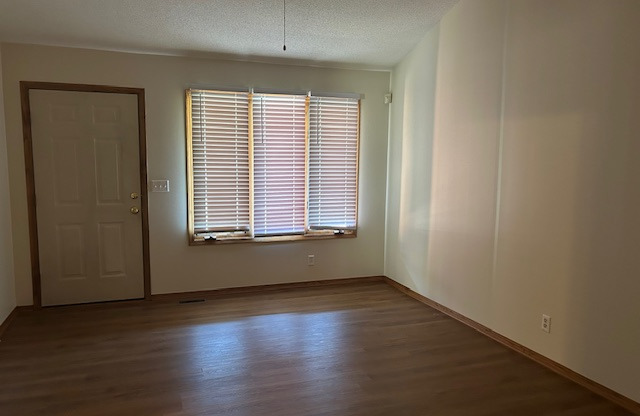 10603 W DOUGLAS
