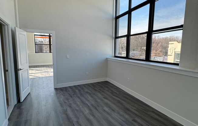 2 beds, 1 bath, 1,246 sqft, $1,495, Unit F300