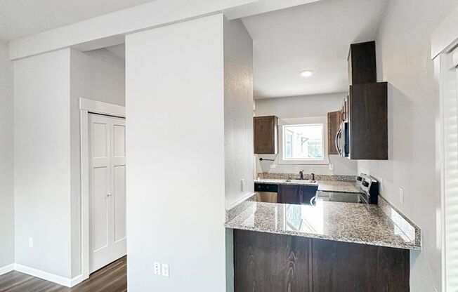 1 bed, 1 bath, 690 sqft, $1,200, Unit Cap8