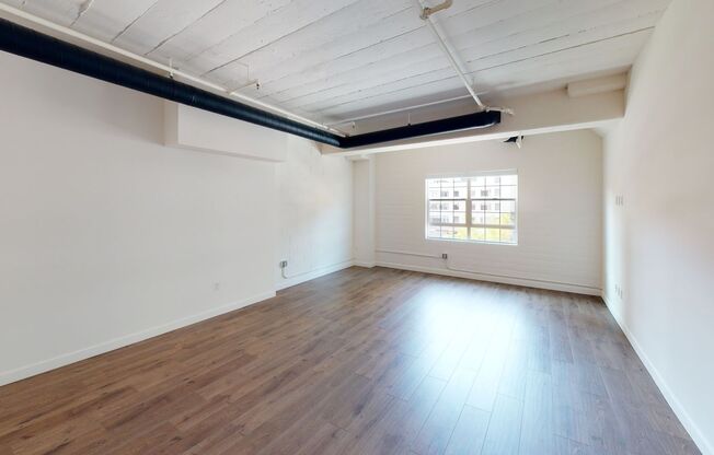 Studio, 1 bath, 545 sqft, $2,065.19, Unit 421