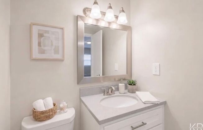 2 beds, 1.5 baths, 1,032 sqft, $1,375, Unit 2006-15