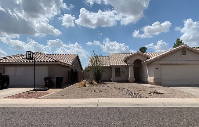 Charming 3 bedroom in Peoria!!