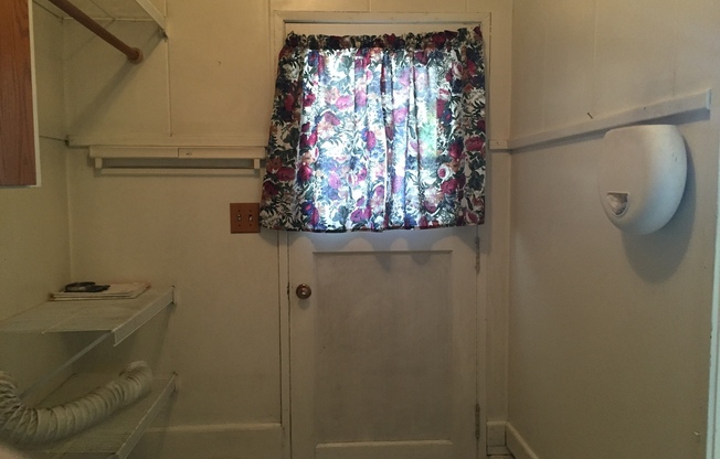 3 beds, 1 bath, $1,750