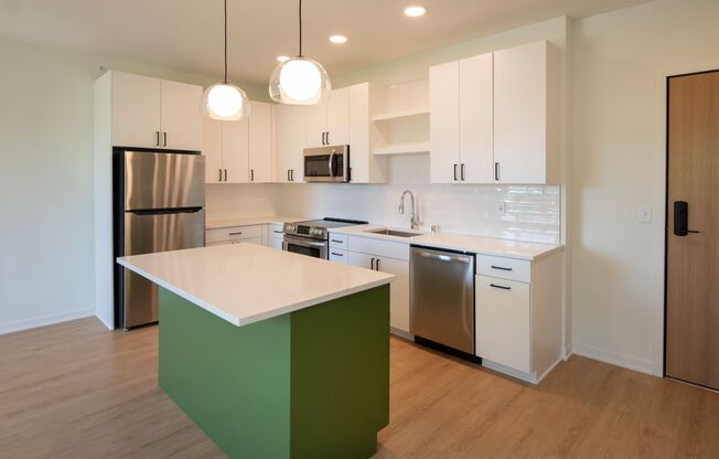 1 bed, 1 bath, 706 sqft, $1,633, Unit 405