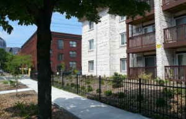 1 bed, 1 bath, 550 sqft, $1,150, Unit 310