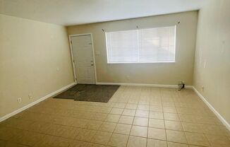 3 beds, 1 bath, 925 sqft, $1,445, Unit 5729001001CO