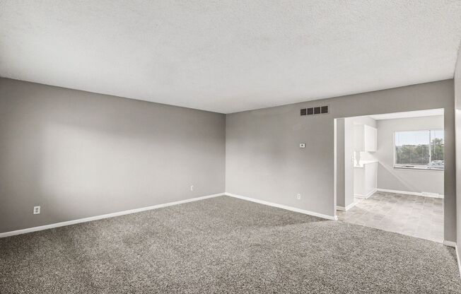 4 beds, 2.5 baths, 1,650 sqft, $1,800, Unit Chapel Dr-6823