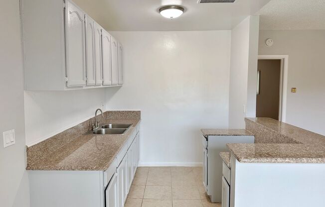 1 bed, 1 bath, 550 sqft, $1,675, Unit 55-16