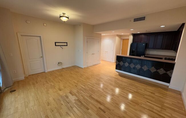 1 bed, 1 bath, $1,899, Unit Unit 905