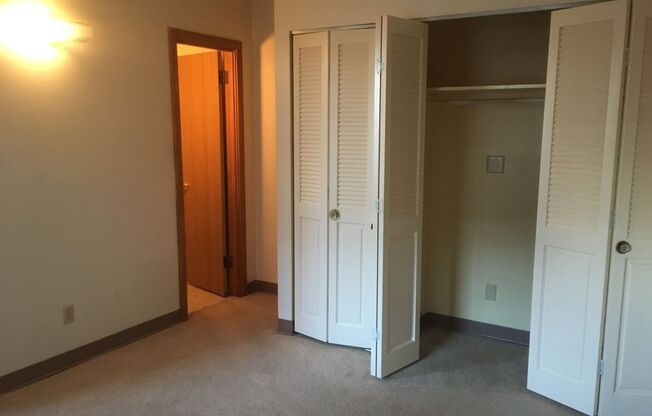 1 bed, 1 bath, $695, Unit 501