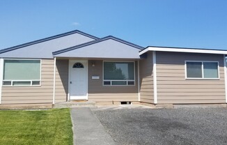 3 beds, 2 baths, $1,800