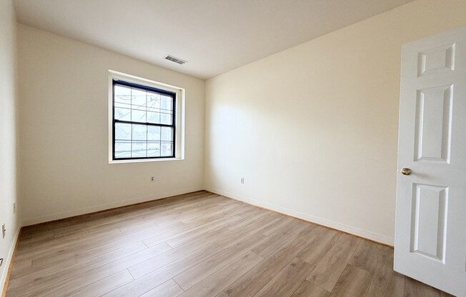1 bed, 1 bath, 680 sqft, $2,000, Unit 303