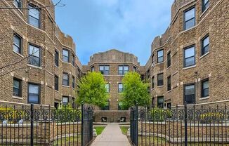 633 W. CORNELIA