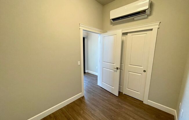 2 beds, 1 bath, 644 sqft, $2,450, Unit 434-434