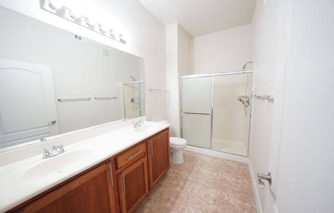 2 beds, 2 baths, $1,550, Unit Building 10