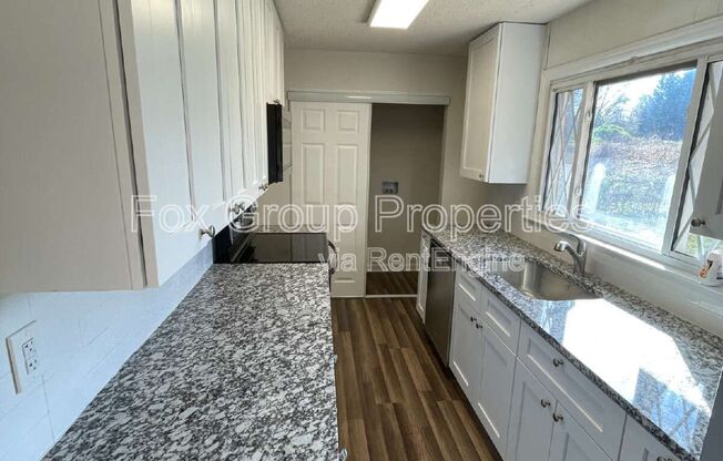 135 CLEARVIEW RD
