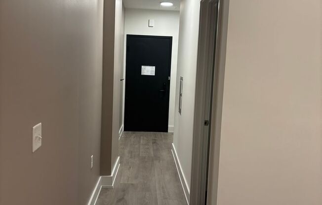 1 bed, 1 bath, 519 sqft, $1,799, Unit 105