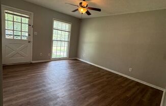 3 beds, 1 bath, $895