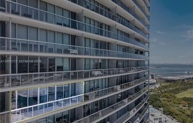 2 beds, 2 baths, 1,208 sqft, $5,490, Unit 888 Biscayne Blvd # 2404