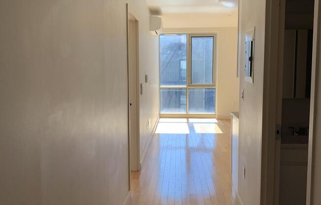 1 bed, 1 bath, 809 sqft, $3,100, Unit 4-A