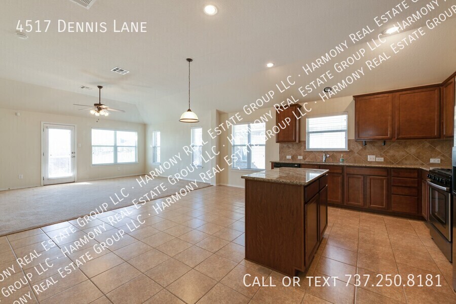 4517 DENNIS LN