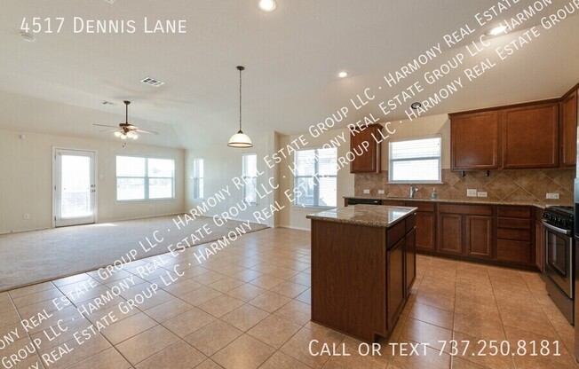 4517 DENNIS LN