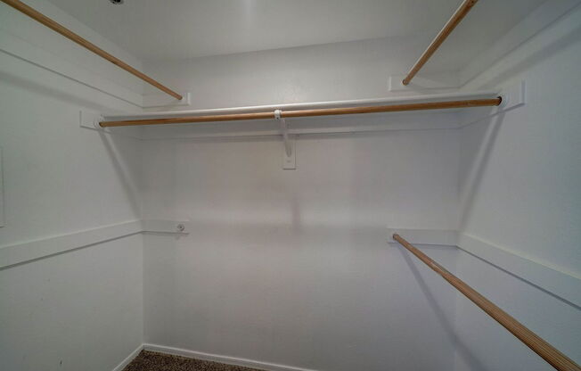2 beds, 2 baths, 1,083 sqft, $2,000, Unit 2041