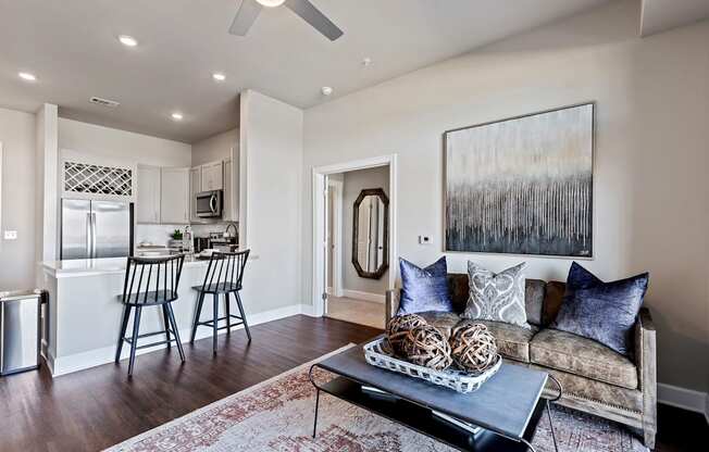 Waterford Market Apartments Dining room and Living room Dallas Texas Apartments