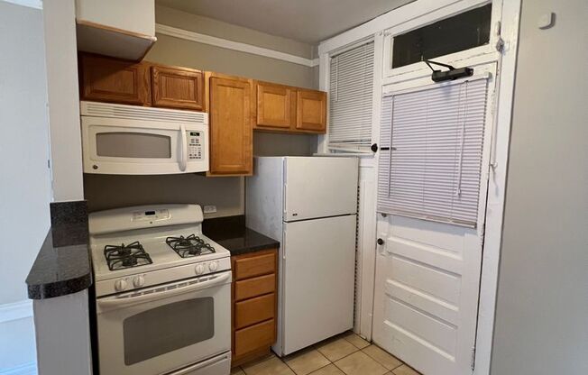 1 bed, 1 bath, 660 sqft, $1,945, Unit 1509-13.5-1W